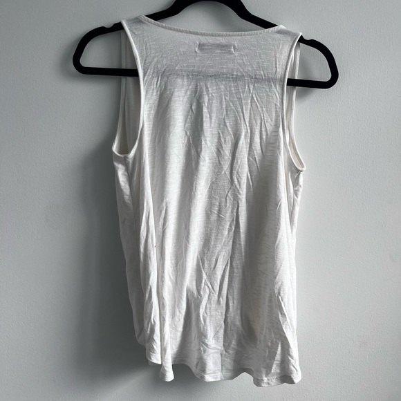 Abercrombie and Fitch Sleeveless textured top - Picture 2 of 2